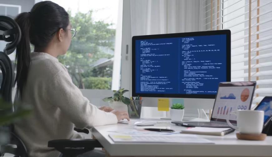 萝岗区企业数字化解决方案：机器学习赋能商业模式升级的核心路径